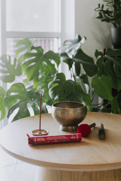 Singing Bowl Healing Incense - Naga Pedestal