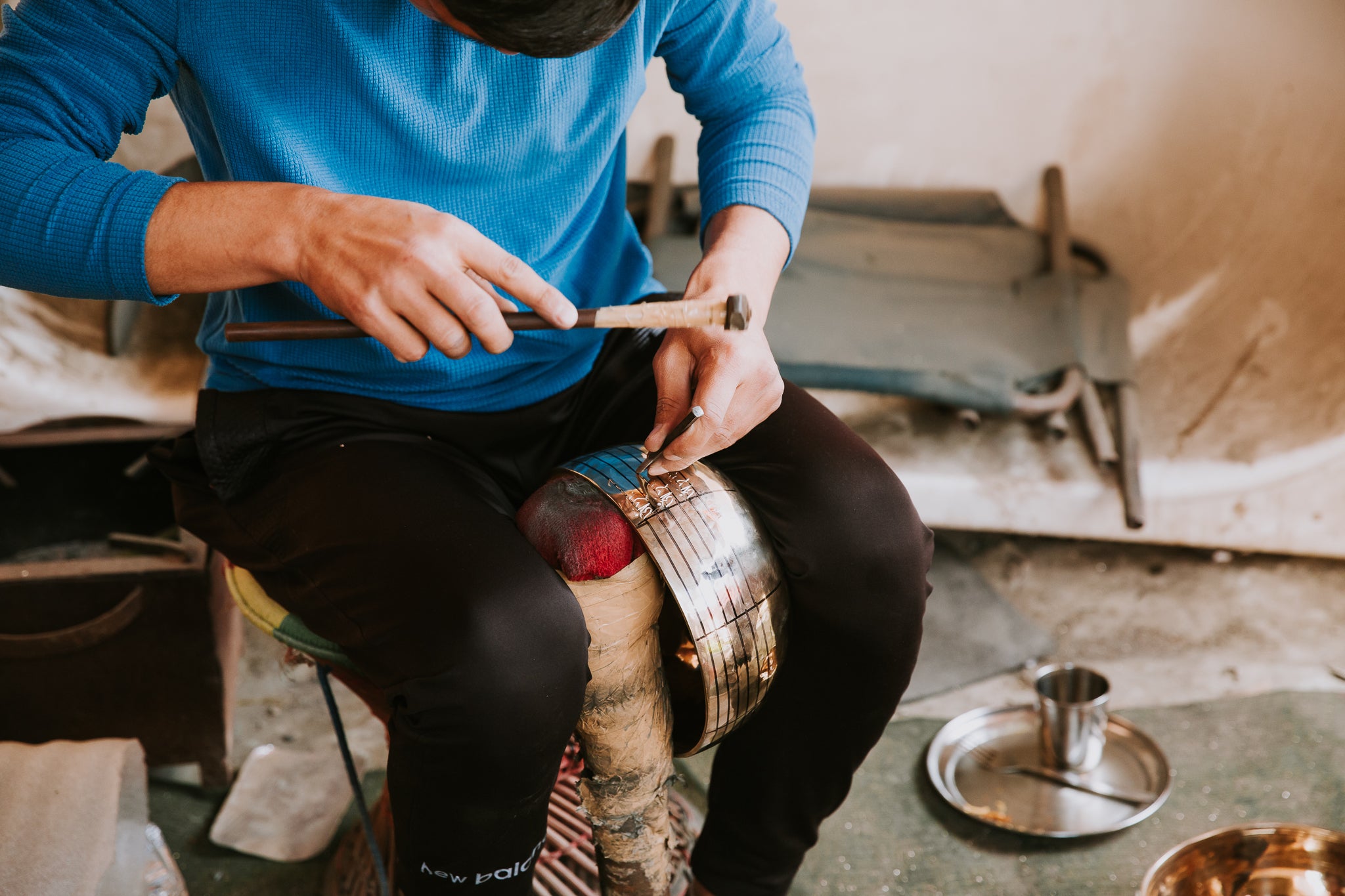 Om Mani Mantra Singing Bowl