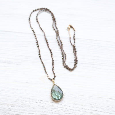 Necklaces Labradorite Pendant Necklace jn371