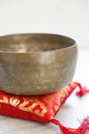 Antique Singing Bowl Throat Chakra 193 Hz