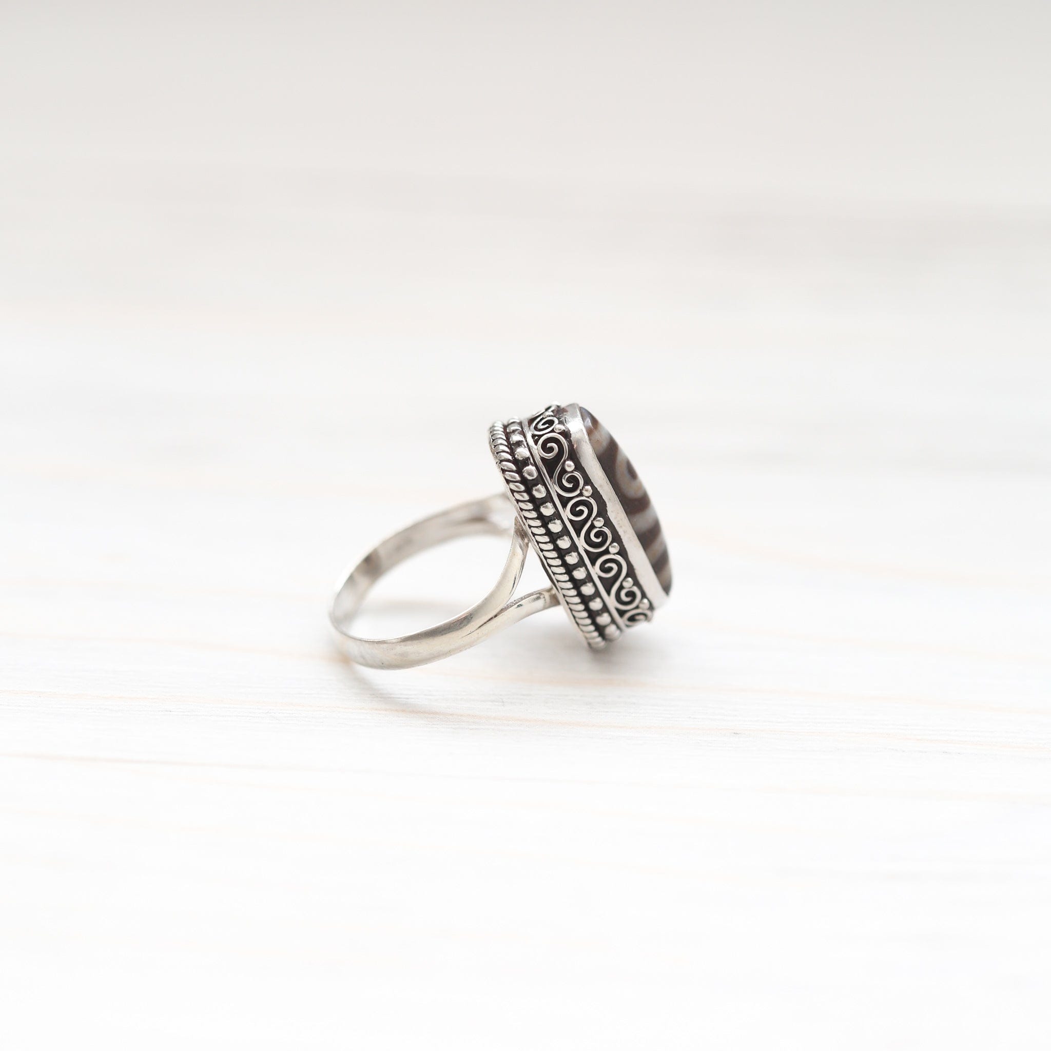 Rings Dzi Bead Ring