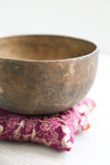 Singing Bowls Antique Singing Bowl Solar Plexus Chakra 160 Hz oldbowl594