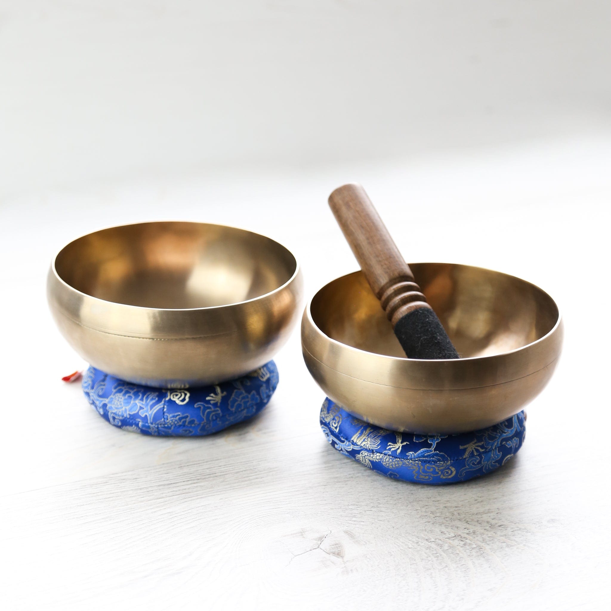 Singing bowl set- 7 Chakra on sale Healing handmade singing bowl set from Nepal-free bag