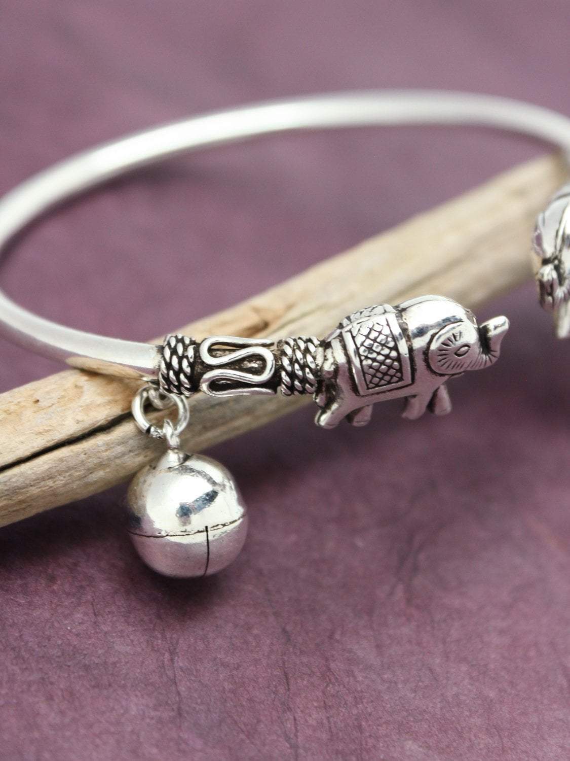 String Bracelet with Silver Elephant • MARTONELLI