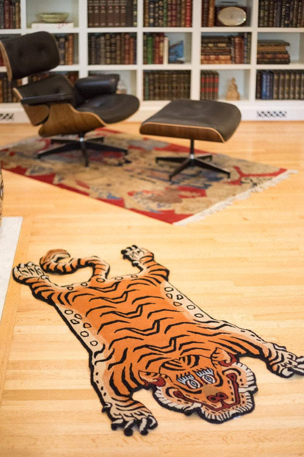 https://www.dharmashop.com/cdn/shop/products/carpets-medium-tibetan-tiger-rug-sunset-orange-cr052-29752114068_600x.jpg?v=1575932537