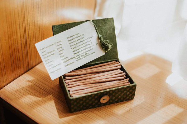 CYPRESS Nanzhu incense storage box (with green sandalwood incense)