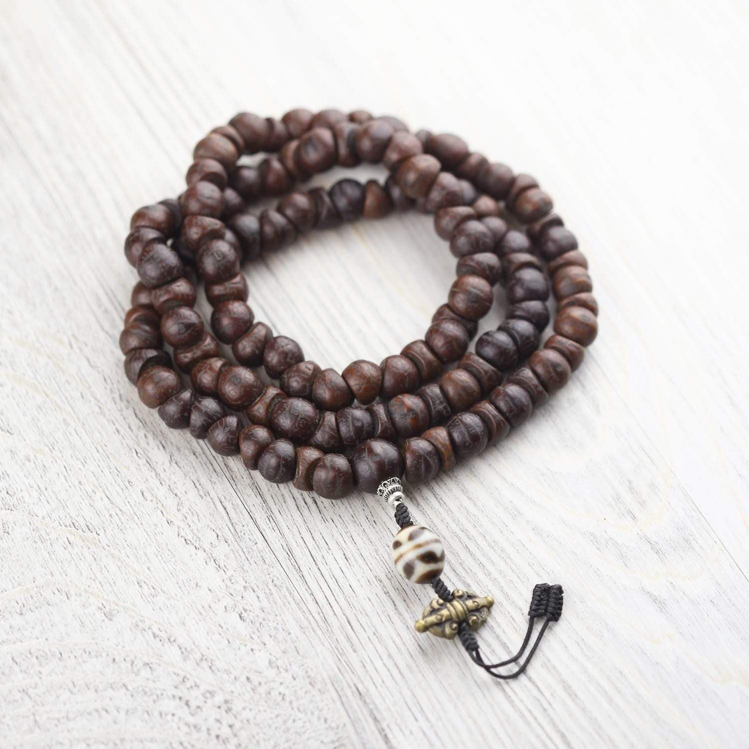 Mala Beads Bodhi and Fortune Wave Dzi Mala ML738