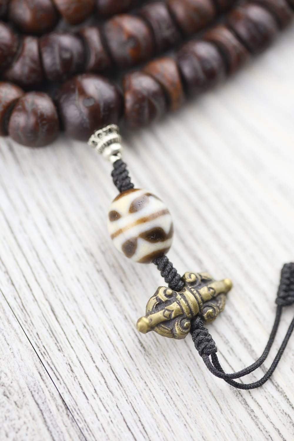 Mala Beads Bodhi and Fortune Wave Dzi Mala ML738