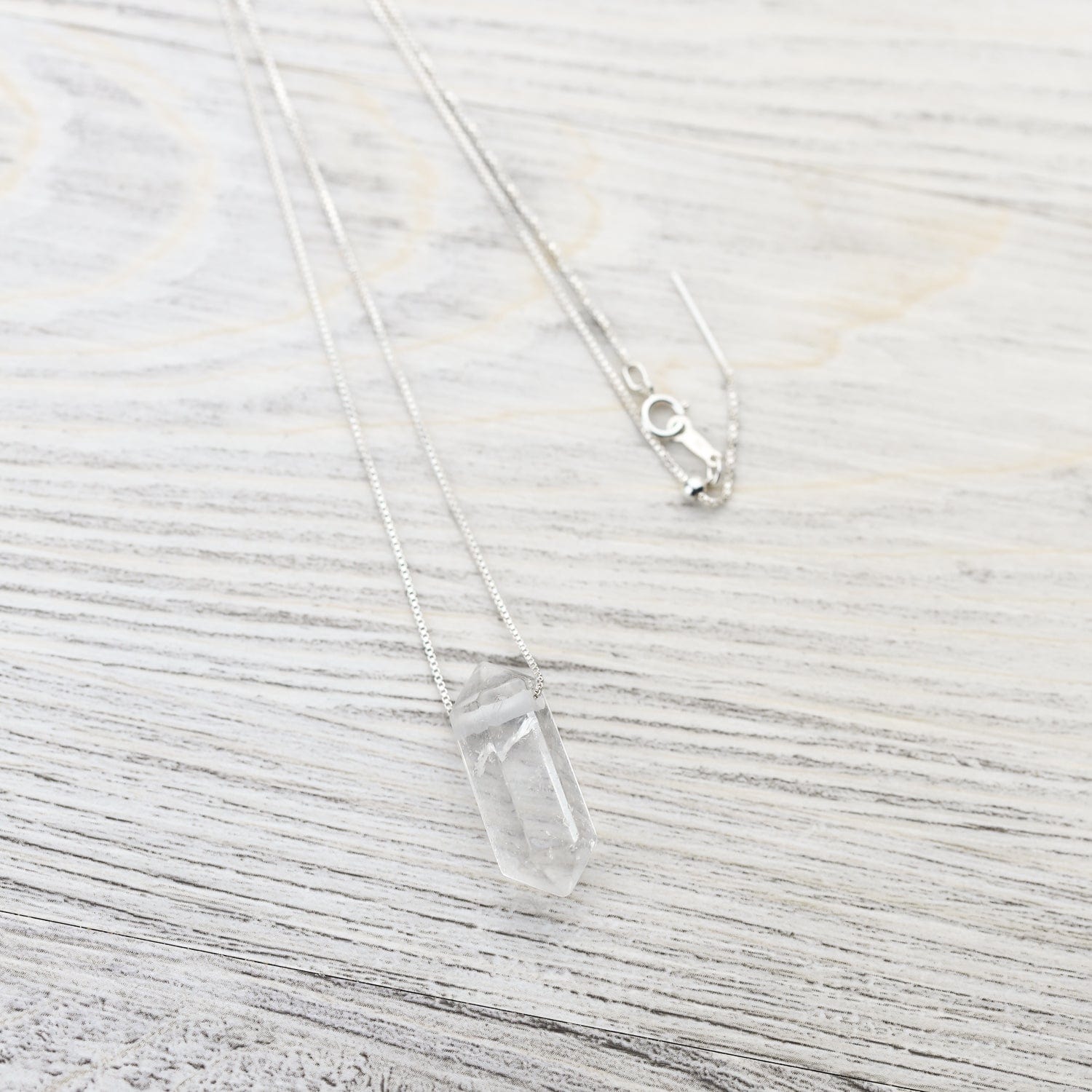 Necklaces Clear Quartz Crystal Chakra Energy Necklace JN835.ClearQuartz