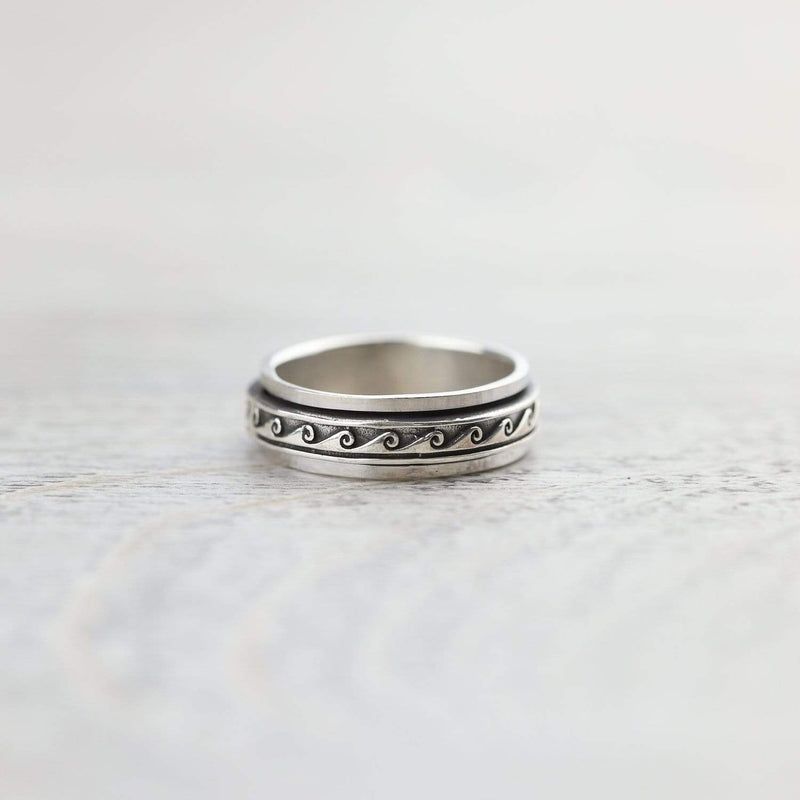 Ocean Waves Spinning Ring